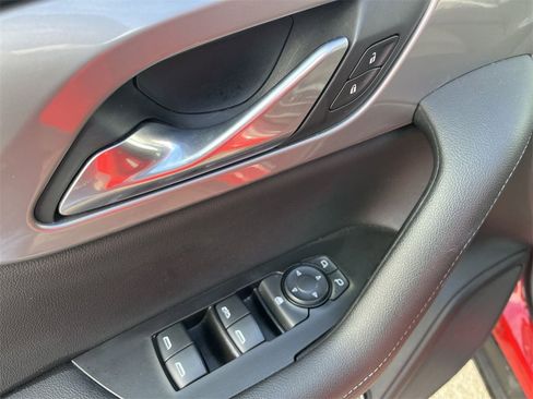 Used 2019 Chevrolet Blazer LT image 22