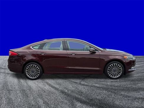 Certified 2017 Ford Fusion SE w/ Fusion SE Technology Package FWD image 3