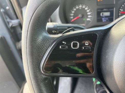 Used 2019 Mercedes-Benz Sprinter 170 image 18