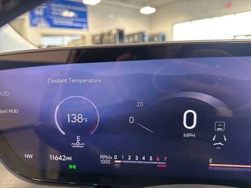 Used 2025 Buick Envision Preferred image 11