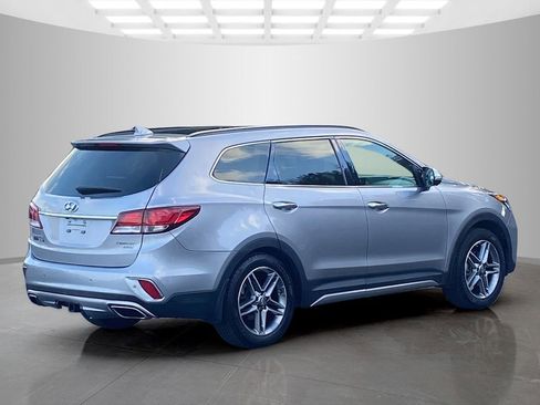 Used 2019 Hyundai Santa Fe XL image 7
