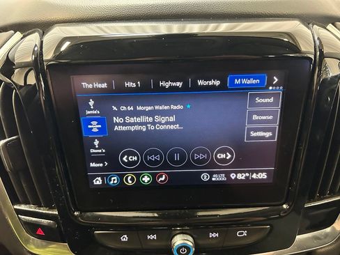 Used 2021 Chevrolet Traverse LT FWD image 14