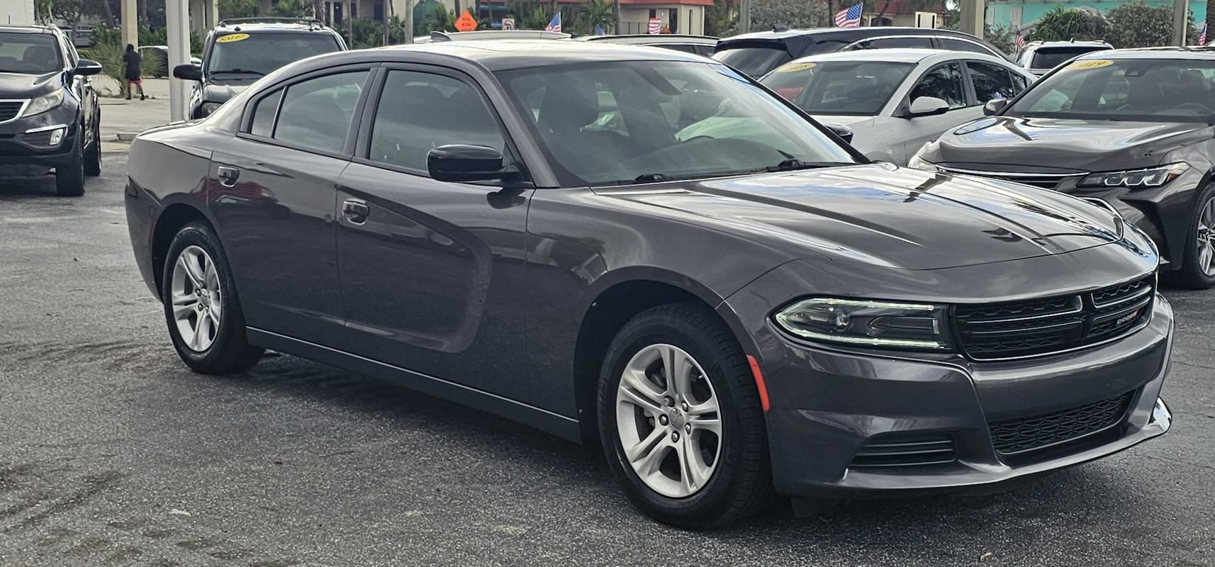 Used 2023 Dodge Charger SXT RWD image 6