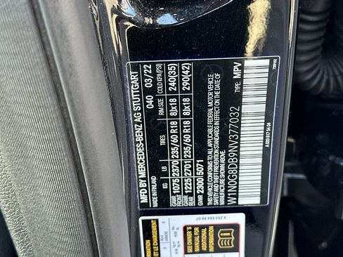 Certified 2022 Mercedes-Benz GLC 300 image 28