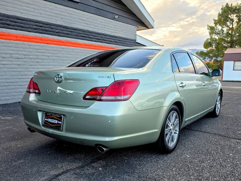 Used 2008 Toyota Avalon Limited FWD image 5