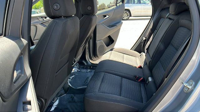 Used 2025 Chevrolet Equinox LT FWD image 19