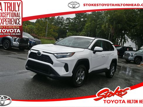 Used 2024 Toyota RAV4 XLE w/ Convenience Package FWD image 1