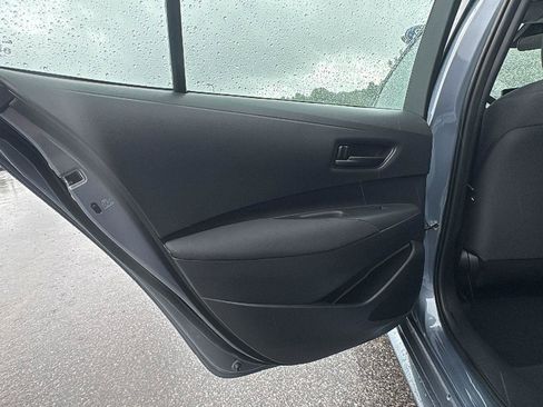 Used 2023 Toyota Corolla LE w/ Carpet Mat Package (TMS) FWD image 17