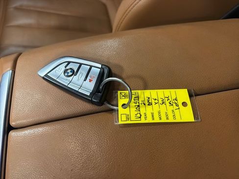 Used 2021 BMW X5 sDrive40i w/ M Sport Package RWD image 30