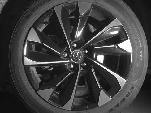 Used 2025 MAZDA CX-50 2.5 Hybrid w/ Premium Plus Pkg image 12