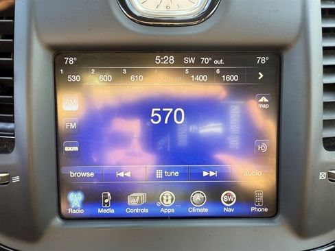 Used 2016 Chrysler 300 S image 28