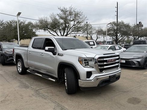 Used 2019 GMC Sierra 1500 SLE w/ SLE Value Package image 3