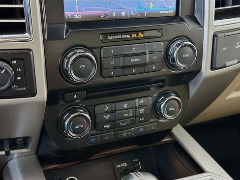 Used 2015 Ford F150 Lariat AWD/4WD image 18