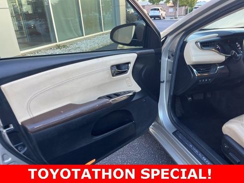 Used 2015 Toyota Avalon Limited image 5