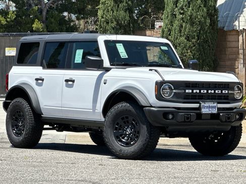 New 2026 Ford Bronco Big Bend w/ Black Diamond Package AWD/4WD image 2