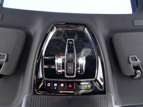 Used 2026 Cadillac Vistiq Sport image 20