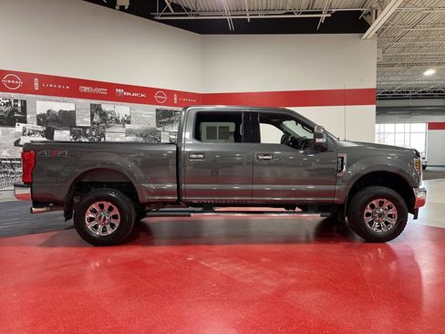 Used 2019 Ford F350 XLT w/ XLT Premium Package image 2