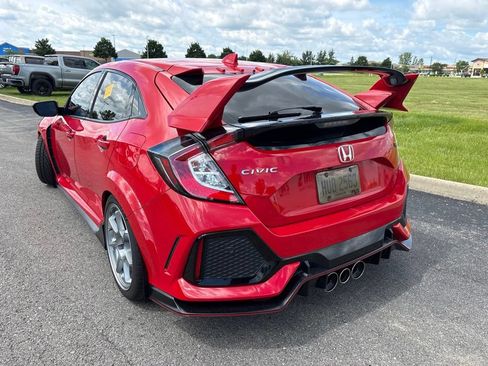 Used 2017 Honda Civic Type R image 9