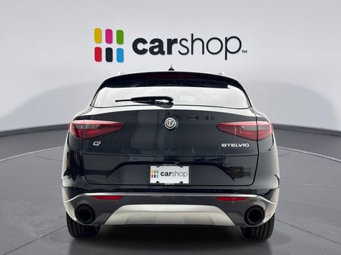 Used 2022 Alfa Romeo Stelvio Ti w/ Active Assist Plus Package AWD/4WD image 4