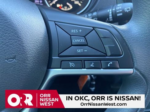 Used 2020 Nissan Rogue Sport S image 24