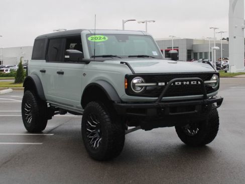 Used 2024 Ford Bronco Wildtrak AWD/4WD image 2