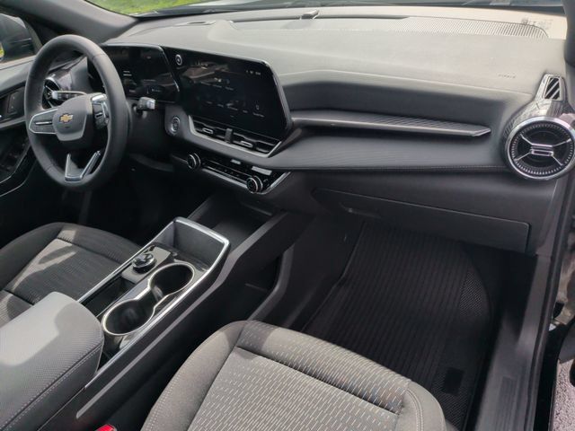 Used 2026 Chevrolet Equinox LT FWD image 17