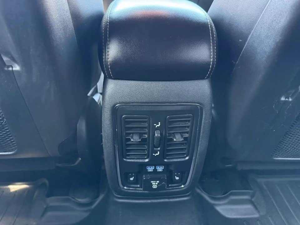Used 2016 Jeep Grand Cherokee Limited w/ Trailer Tow Group IV AWD/4WD image 20