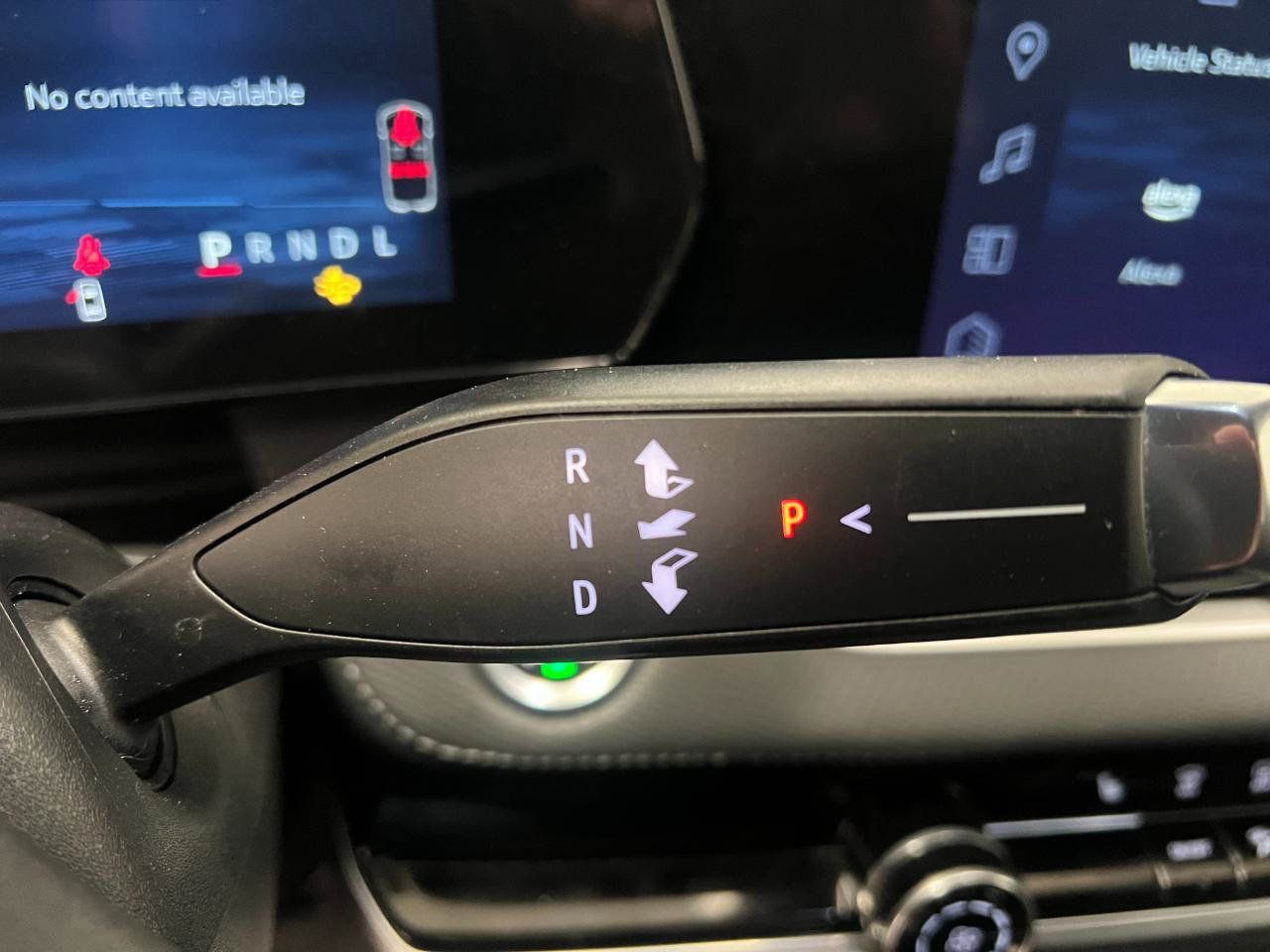 Used 2025 Chevrolet Equinox LT FWD image 40