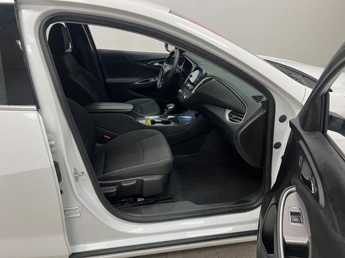 Used 2023 Chevrolet Malibu LT FWD image 26