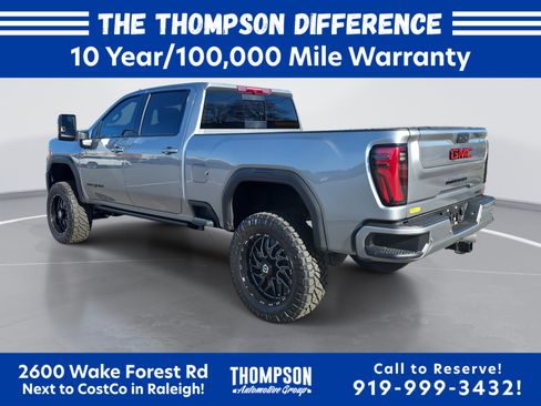 New 2026 GMC Sierra 2500 AT4 w/ AT4 Preferred Package AWD/4WD image 8