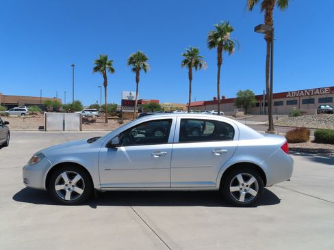 Used 2010 Chevrolet Cobalt LT w/ My Link Package FWD image 4