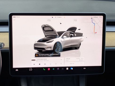 Used 2023 Tesla Model Y Long Range image 18