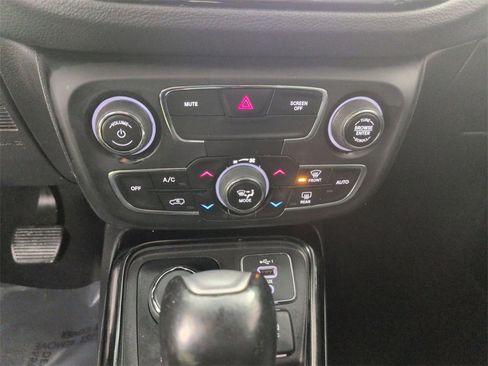 Used 2020 Jeep Compass Limited image 20