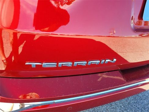 Used 2022 GMC Terrain Denali image 10