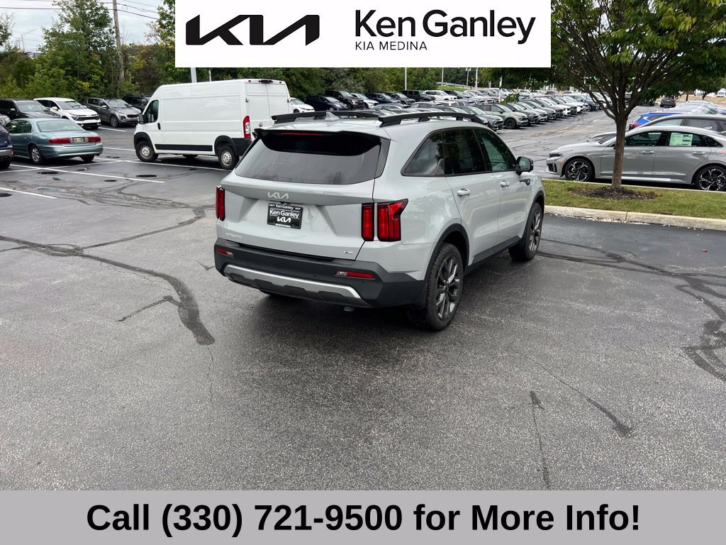 Certified 2023 Kia Sorento SX Prestige AWD/4WD image 11