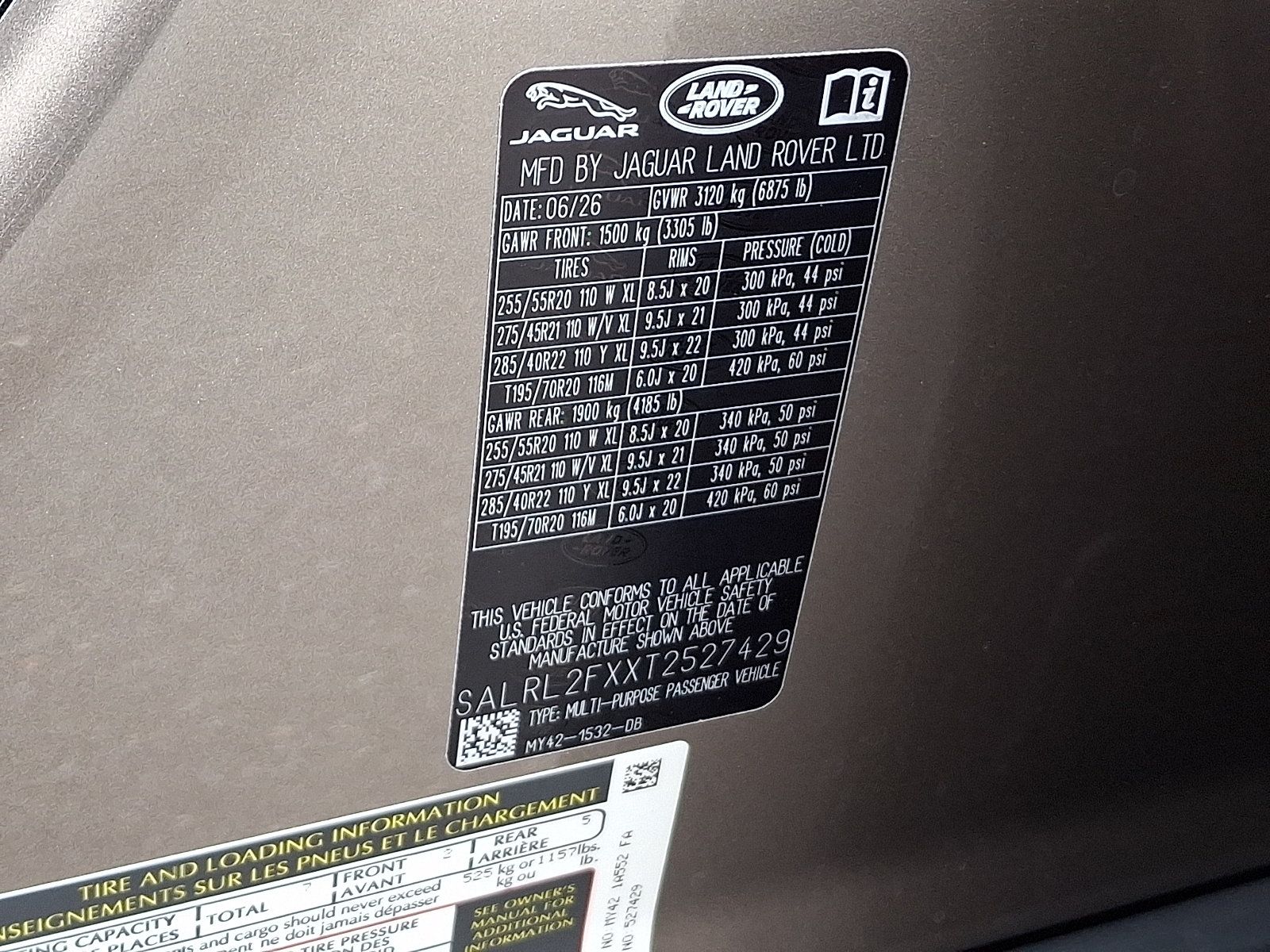 New 2026 Land Rover Discovery Dynamic SE AWD/4WD image 17