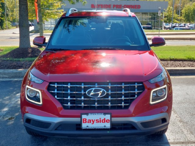 Used 2023 Hyundai Venue Limited w/ Cargo Package FWD image 5