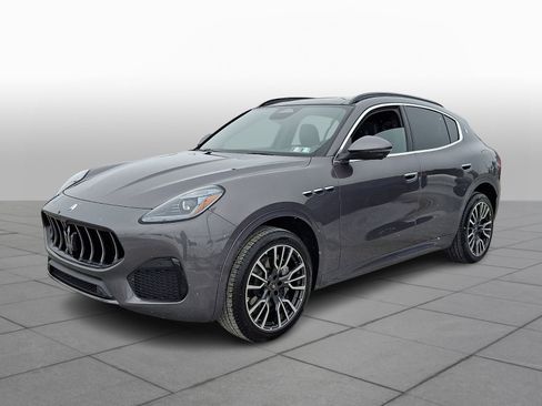New 2025 Maserati Grecale GT image 3