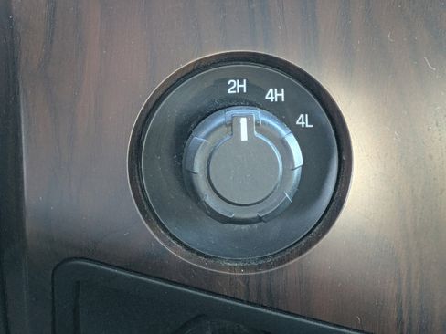 Used 2012 Ford F350 Lariat w/ Lariat Ultimate Pkg image 26