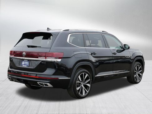 Certified 2025 Volkswagen Atlas SEL Premium R-Line image 6