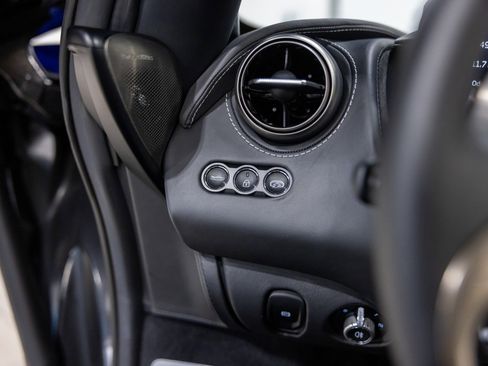 Used 2022 McLaren 720S Spider image 44