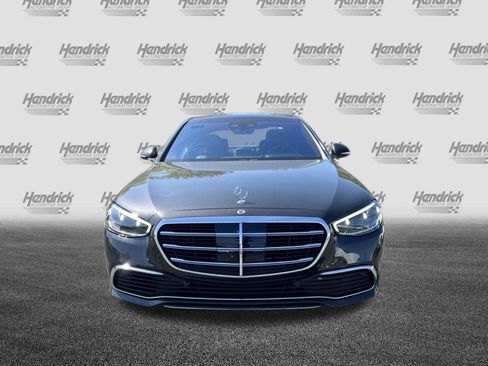 Used 2023 Mercedes-Benz S 580 4MATIC Sedan image 3