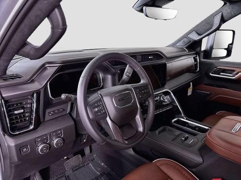 New 2026 GMC Sierra 2500 Denali Ultimate w/ LPO, Black Badging Package AWD/4WD image 9