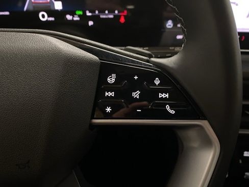 Used 2025 Audi Q5 Premium w/ Convenience Package image 37