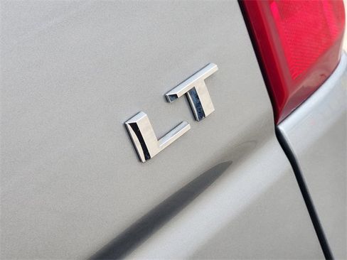 Used 2024 Chevrolet Silverado 1500 LT image 12