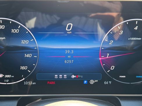 Certified 2025 Mercedes-Benz GLC 300 image 30