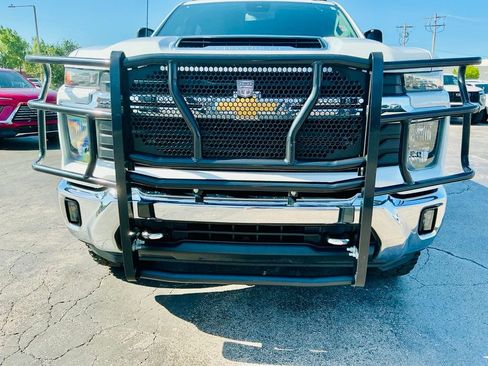 Used 2024 Chevrolet Silverado 2500 LT w/ All Star Edition AWD/4WD image 3