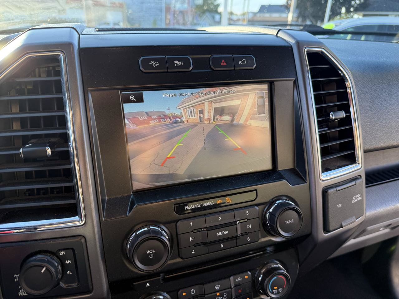 Used 2015 Ford F150 XLT w/ Equipment Group 302A Luxury AWD/4WD image 14