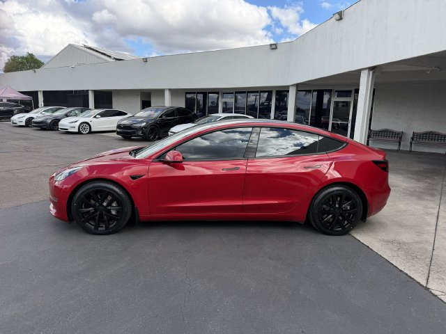 Used 2022 Tesla Model 3 RWD image 2