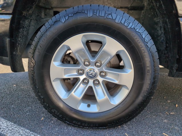 Used 2024 RAM 1500 Laramie AWD/4WD image 28